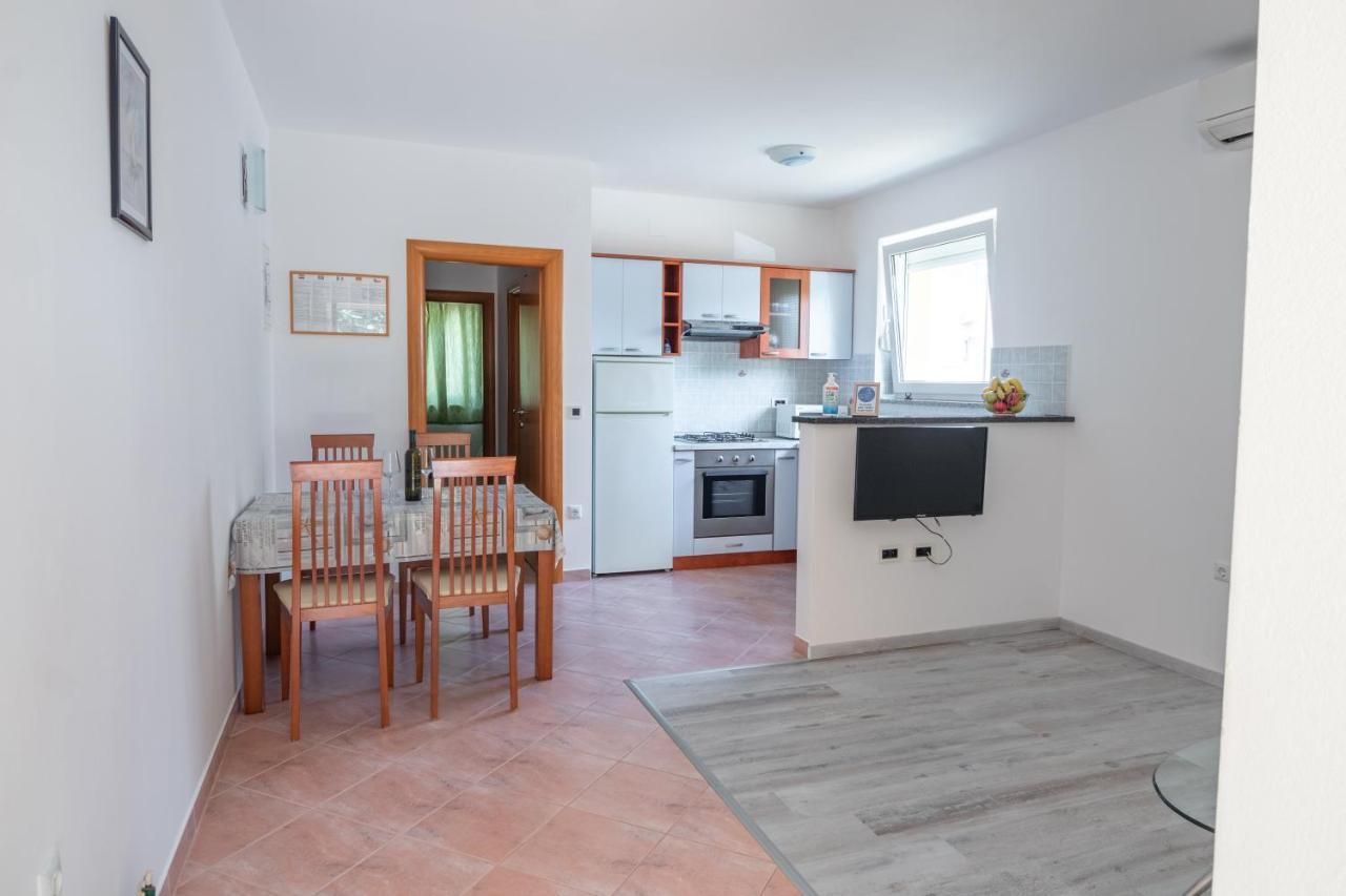 Apartments Gracia Башка Екстер'єр фото