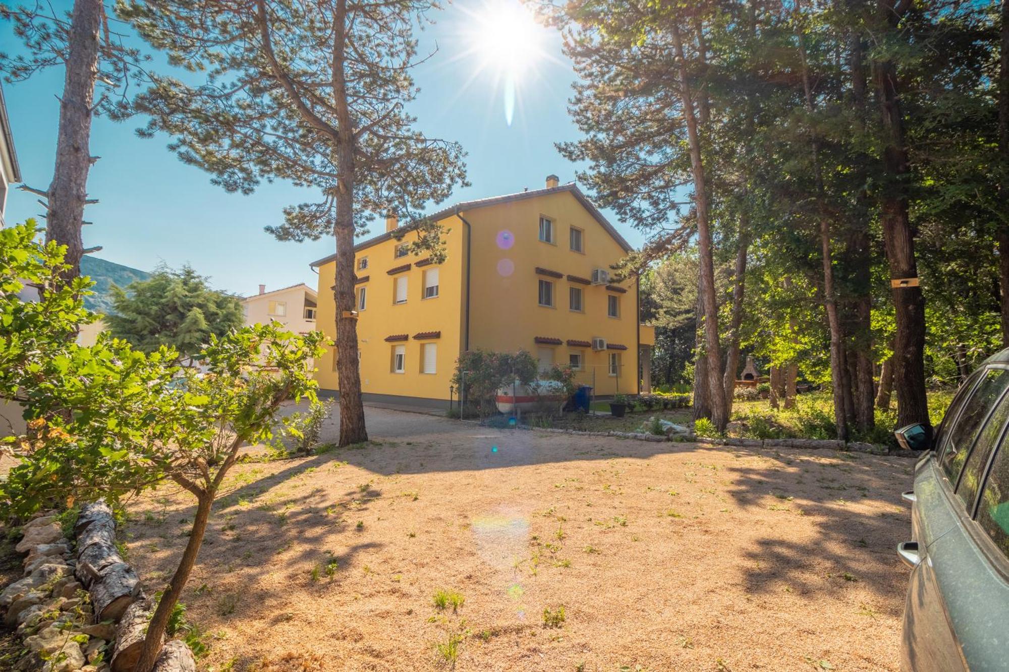 Apartments Gracia Башка Екстер'єр фото